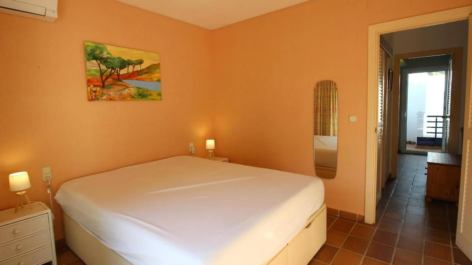 Casa En Primera Linea De Mar Con Acceso Directo A Playa Y Vistas Espectaculares - Es-228-176 Llanca 0*,  Spain