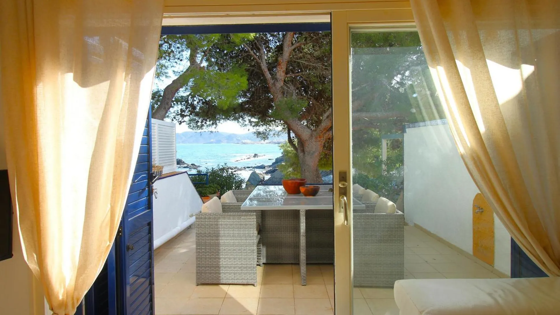 Casa En Primera Linea De Mar Con Acceso Directo A Playa Y Vistas Espectaculares - Es-228-176 Llanca Spain