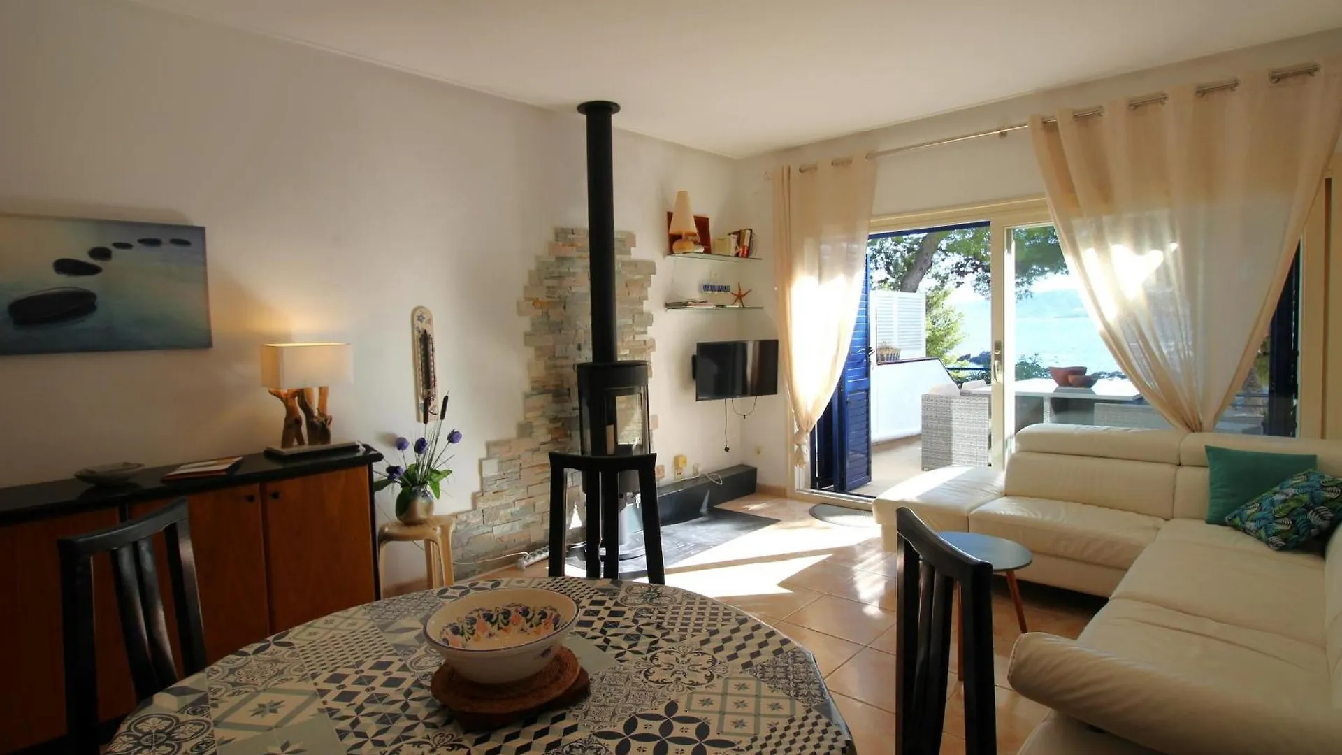 Casa En Primera Linea De Mar Con Acceso Directo A Playa Y Vistas Espectaculares - Es-228-176 Llanca